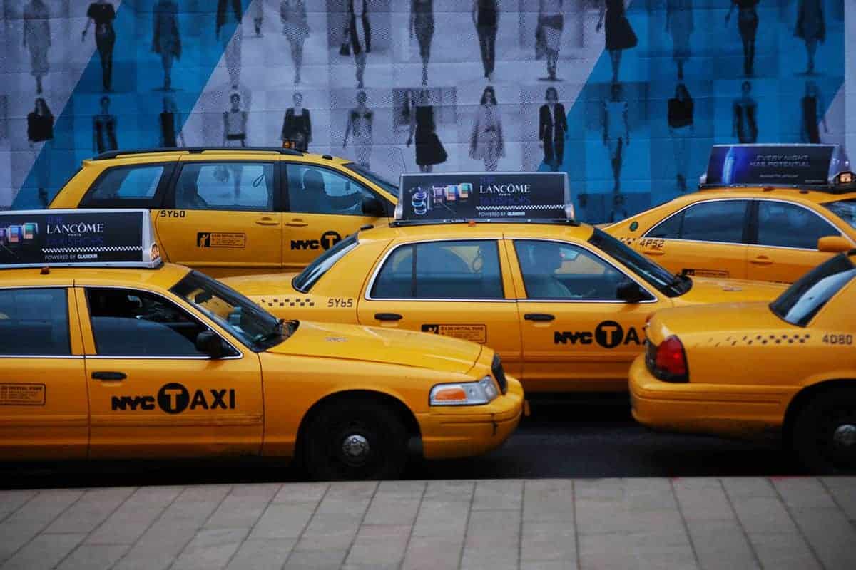 10 Worst Cities Around the World to Hail a Taxi