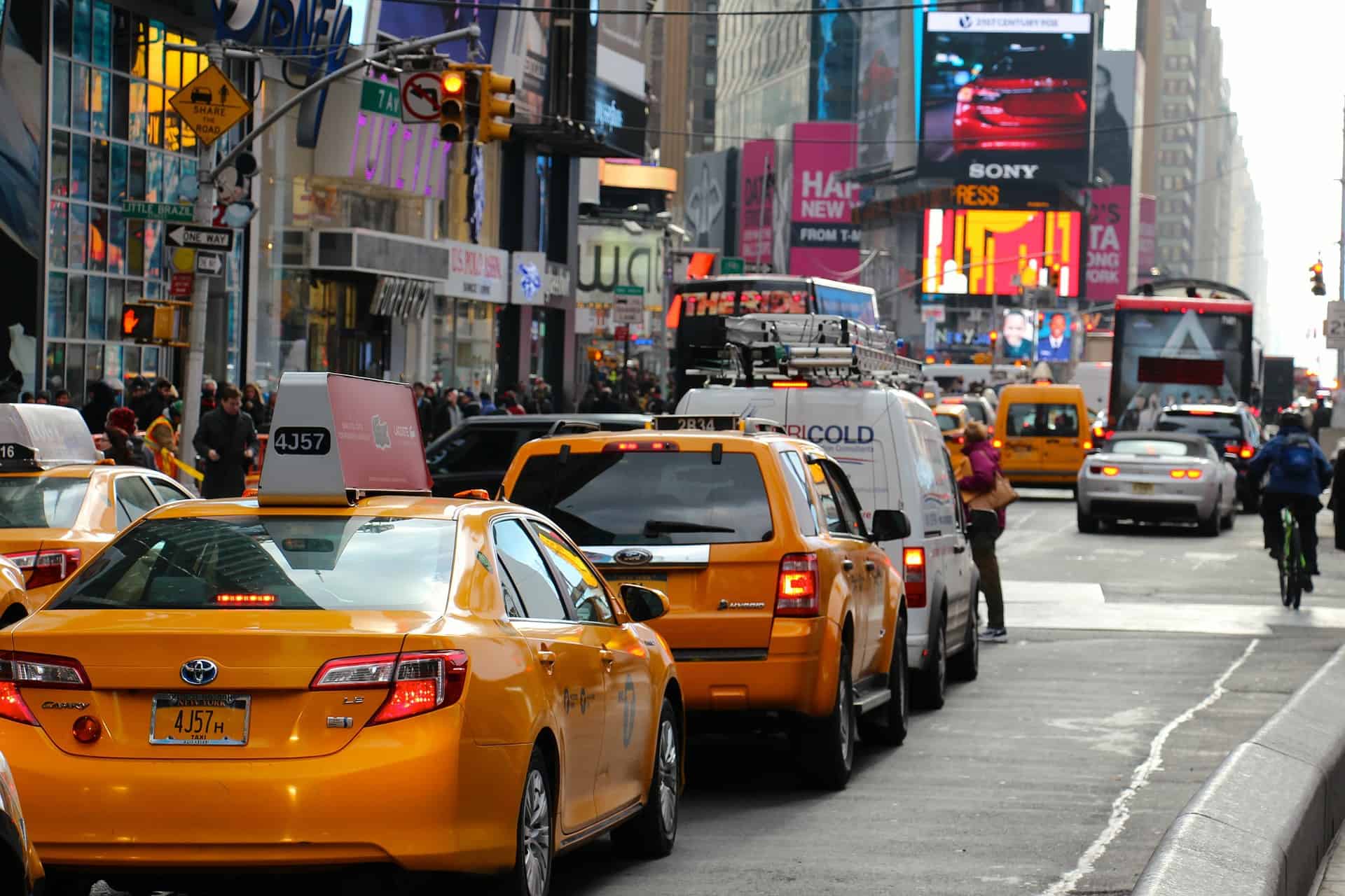 3 Ways the Government Can Help the Taxi Industry