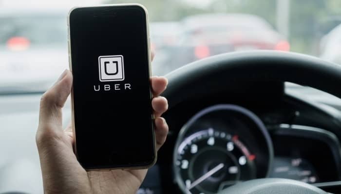 Uber driver uses passenger’s phone to rate himself five stars and add $100 tip