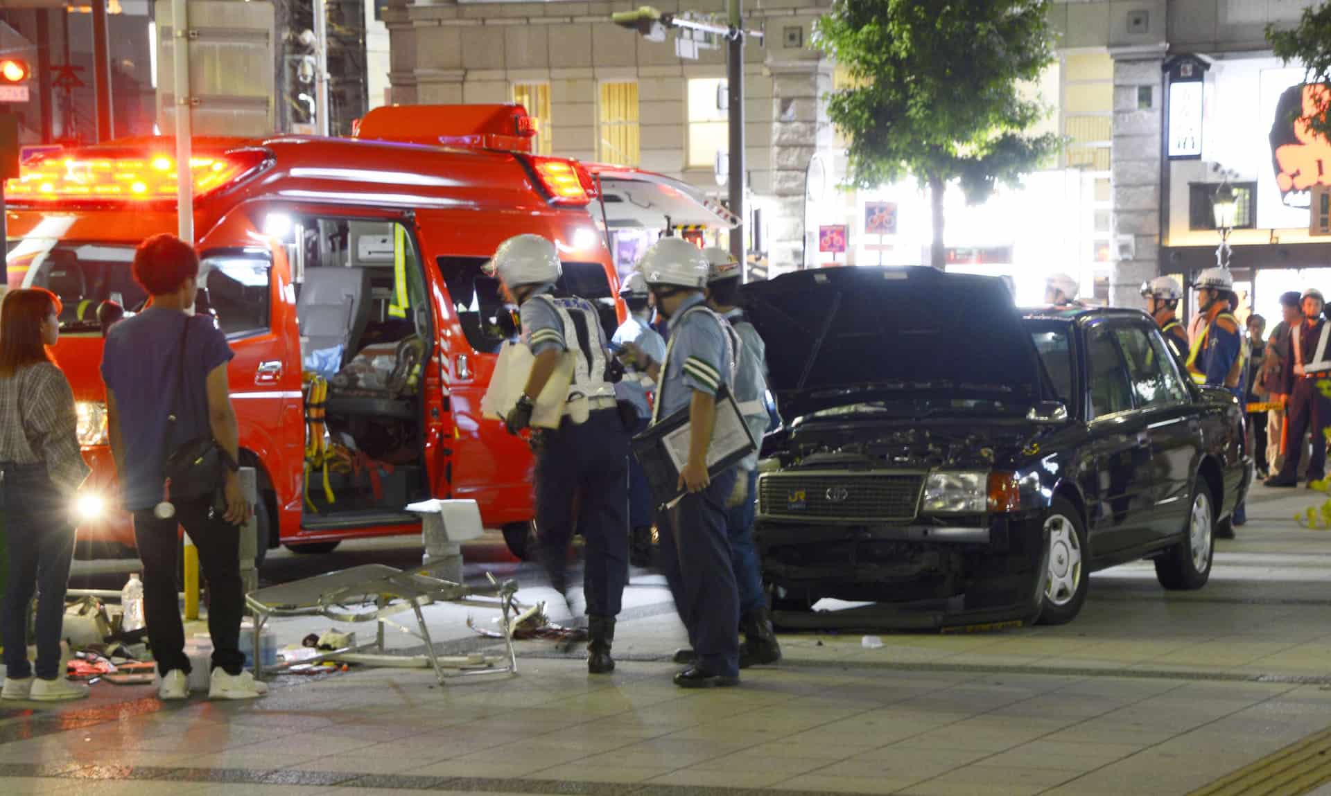 Cabbie injures 7 people after veering into street music performance