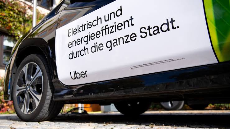 German court bans Uber service