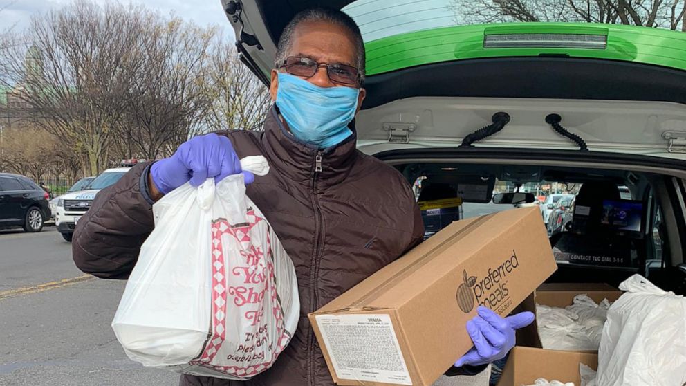 NYC cab drivers help deliver food to those in need during the COVID-19 pandemic3