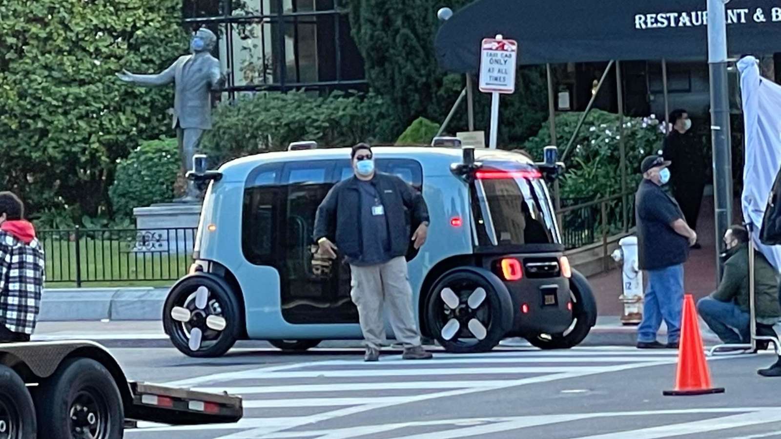 Amazon’s Zoox driverless taxi spotted in San Francisco
