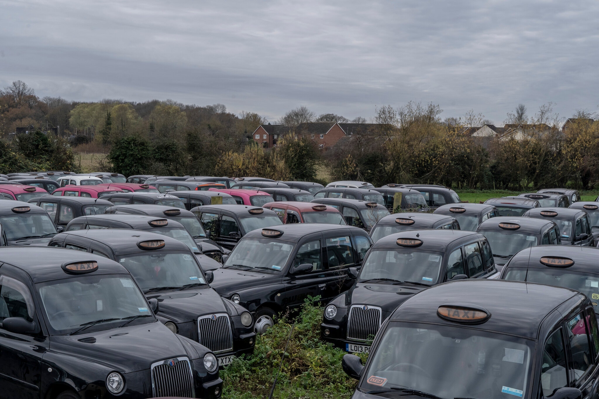 London’s taxi drivers, confronted with deserted streets, are turning in their rented black cabs